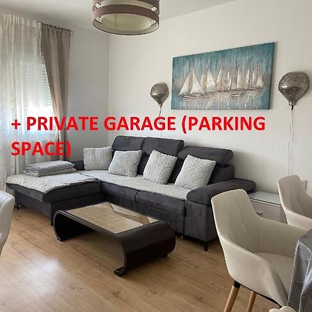Apartamento Pula Centar LaLu - free garage Exterior foto