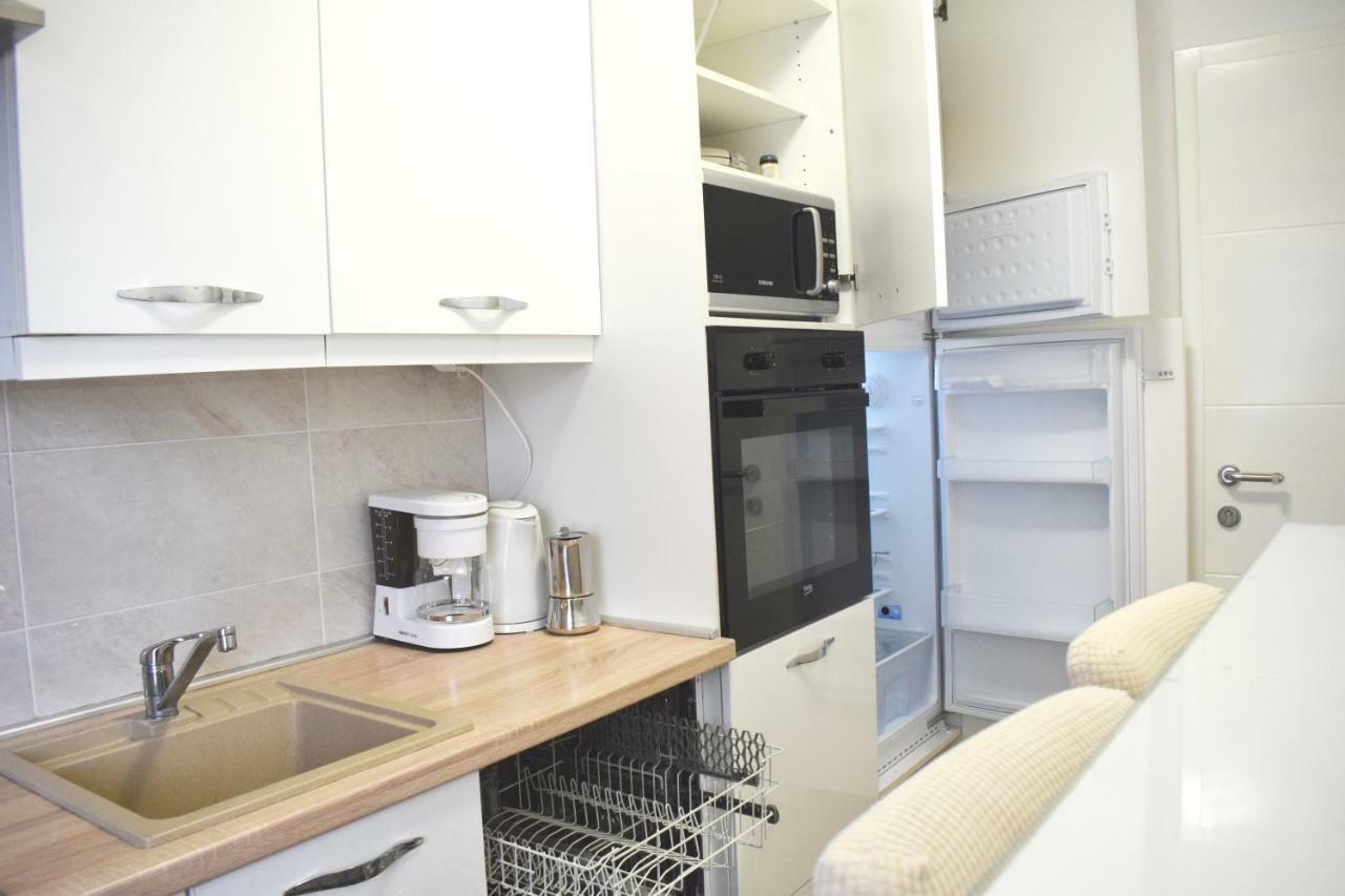 Apartamento Pula Centar LaLu - free garage Exterior foto